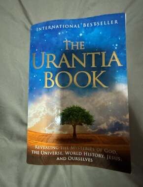 The Urantia Book (Paperback)